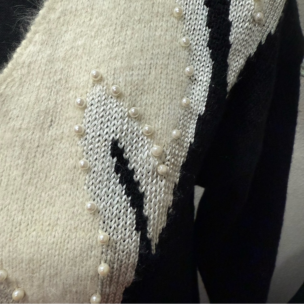 Eddie Dassin Vintage Black Angora Sweater Beaded V-Neck 80s Glam Medium - Picture 2 of 8